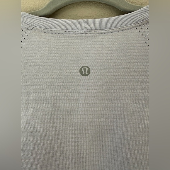 NEW - lululemon - Swiftly High-Low Cropped Tank - LAVENDER FROST - Picture 6 of 6